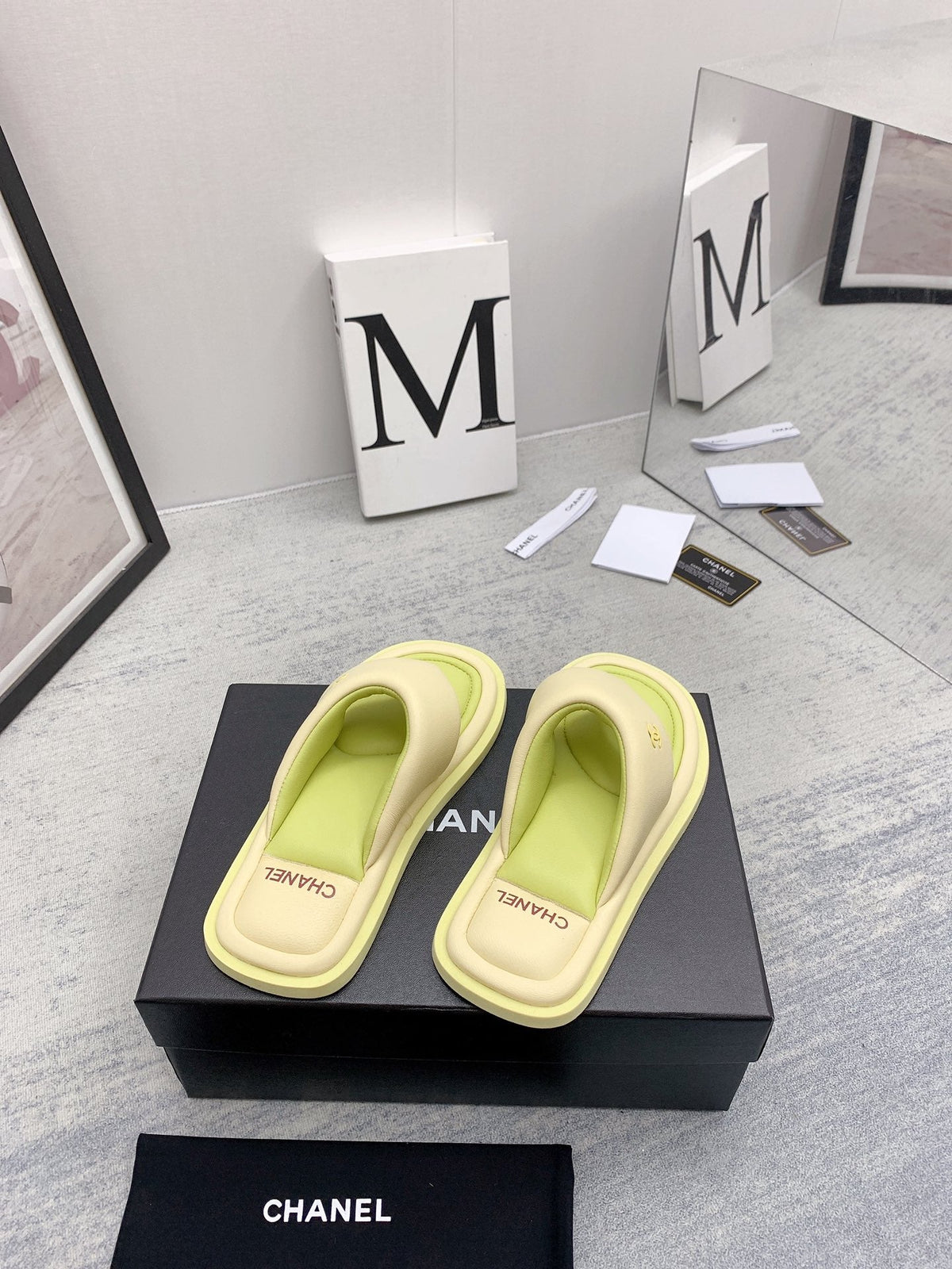 CC 26s Thong Sandals 2cm Beige Green Leather 163425