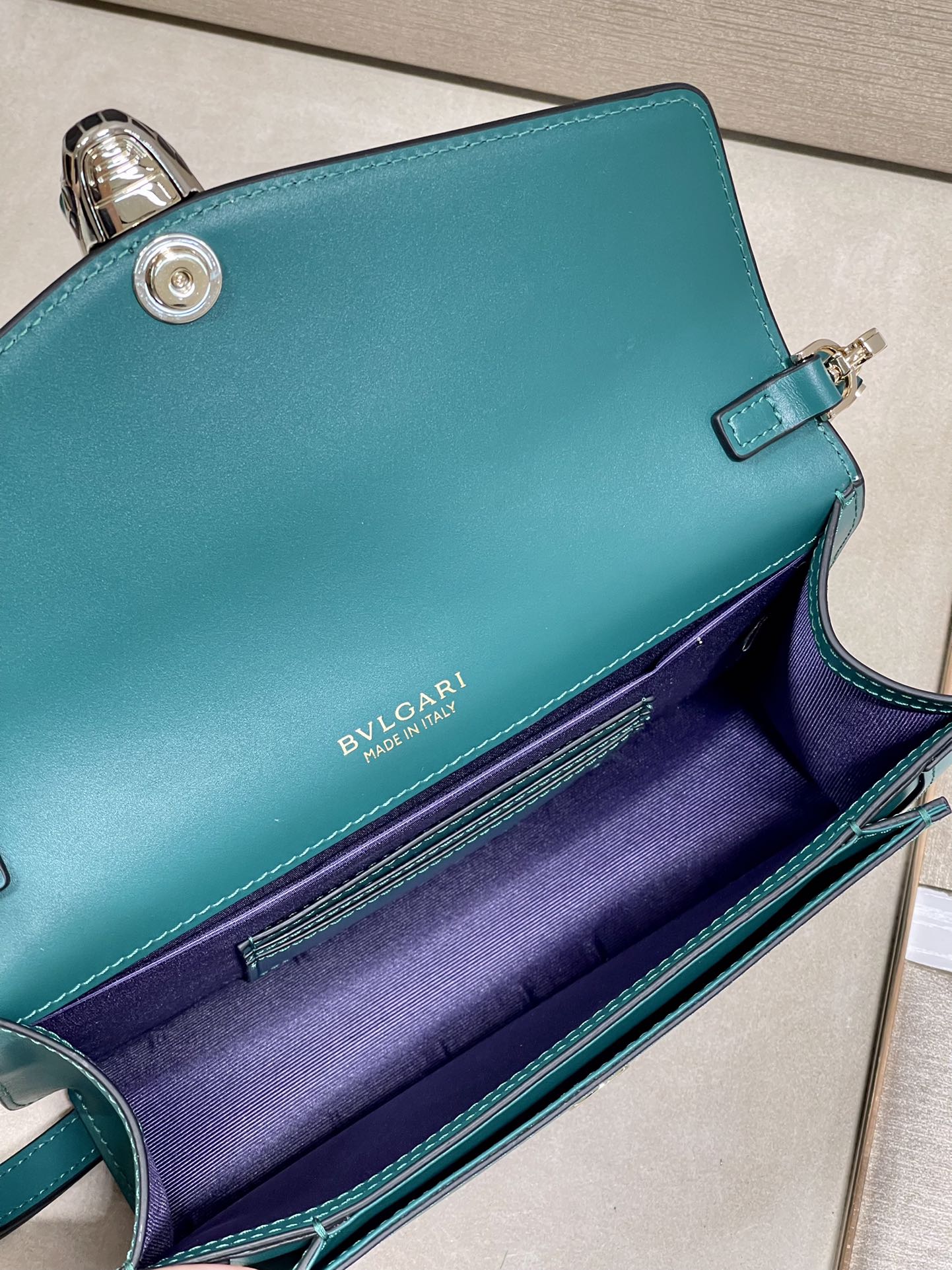 Serpenti Forever East-West Shoulder Bag 22cm Emerald Green Cafskin GHW 188466