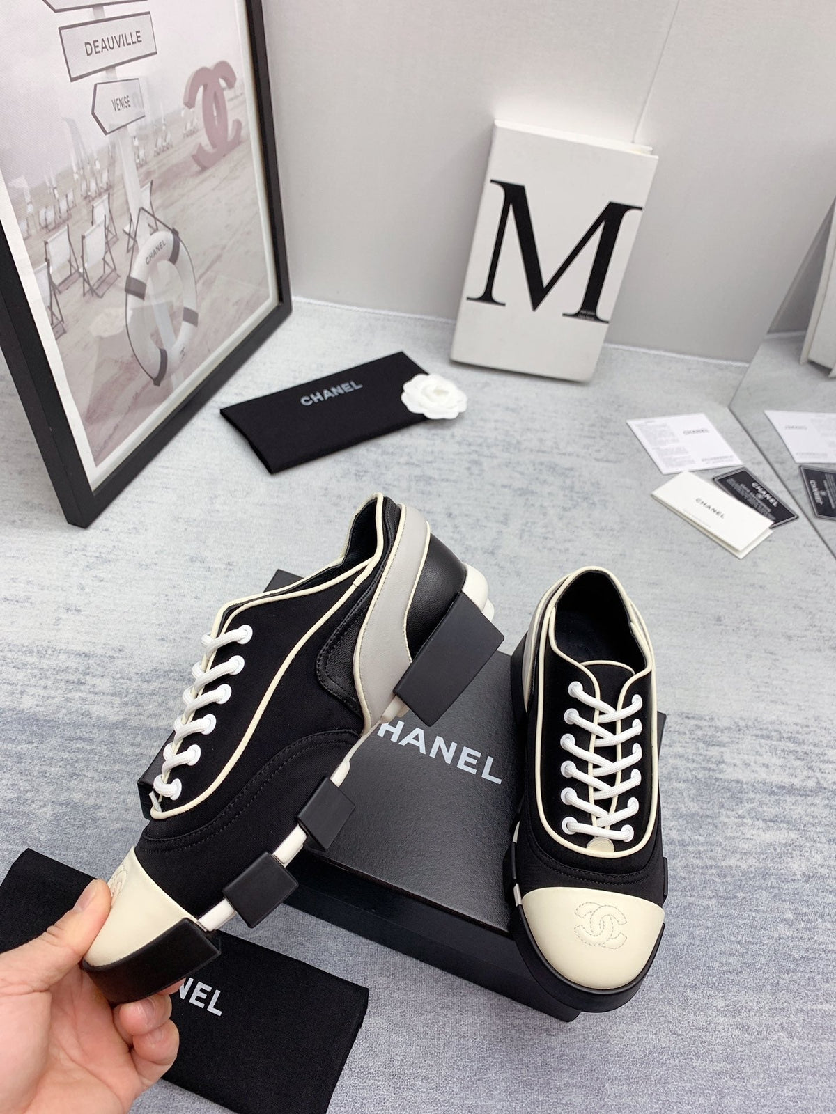 CC 26s Low Top Sneakers 4cm Black White Canvas 162989