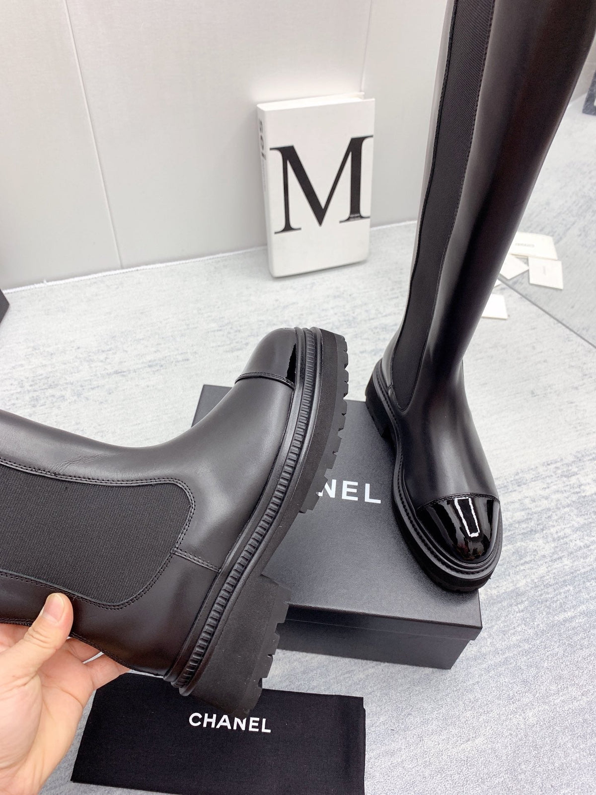 CC 26s Knee High Chelsea Boots Black Calfskin Patent Leather 160112