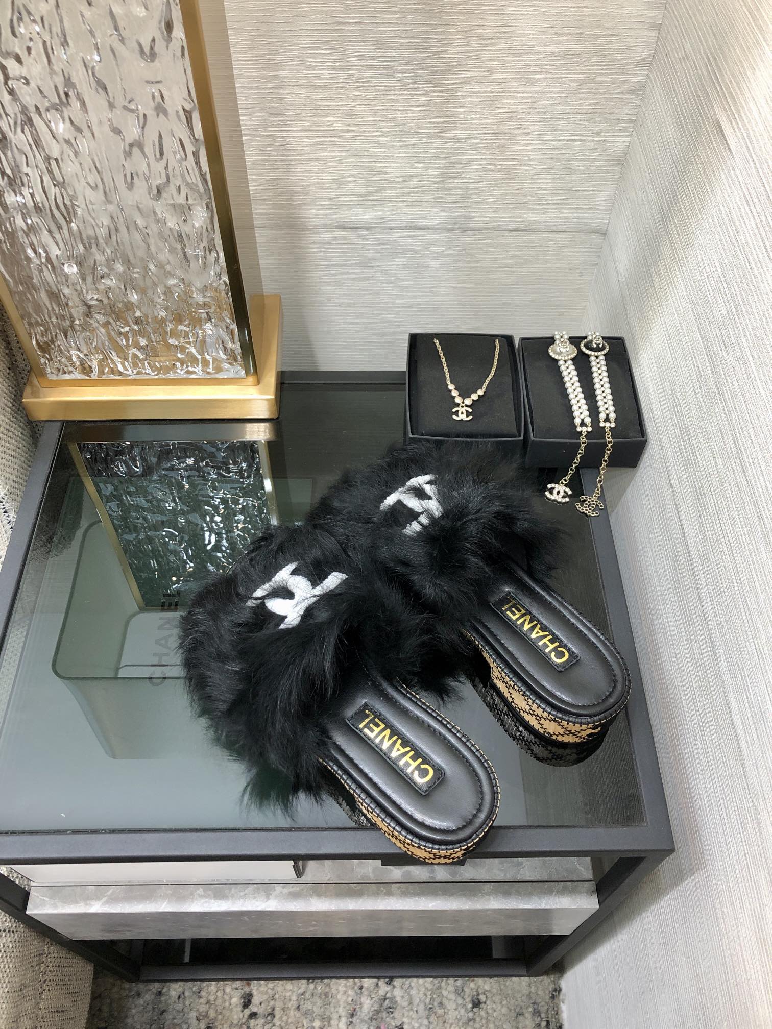 CC 26s Logo Slides Black Furry Leather 970163