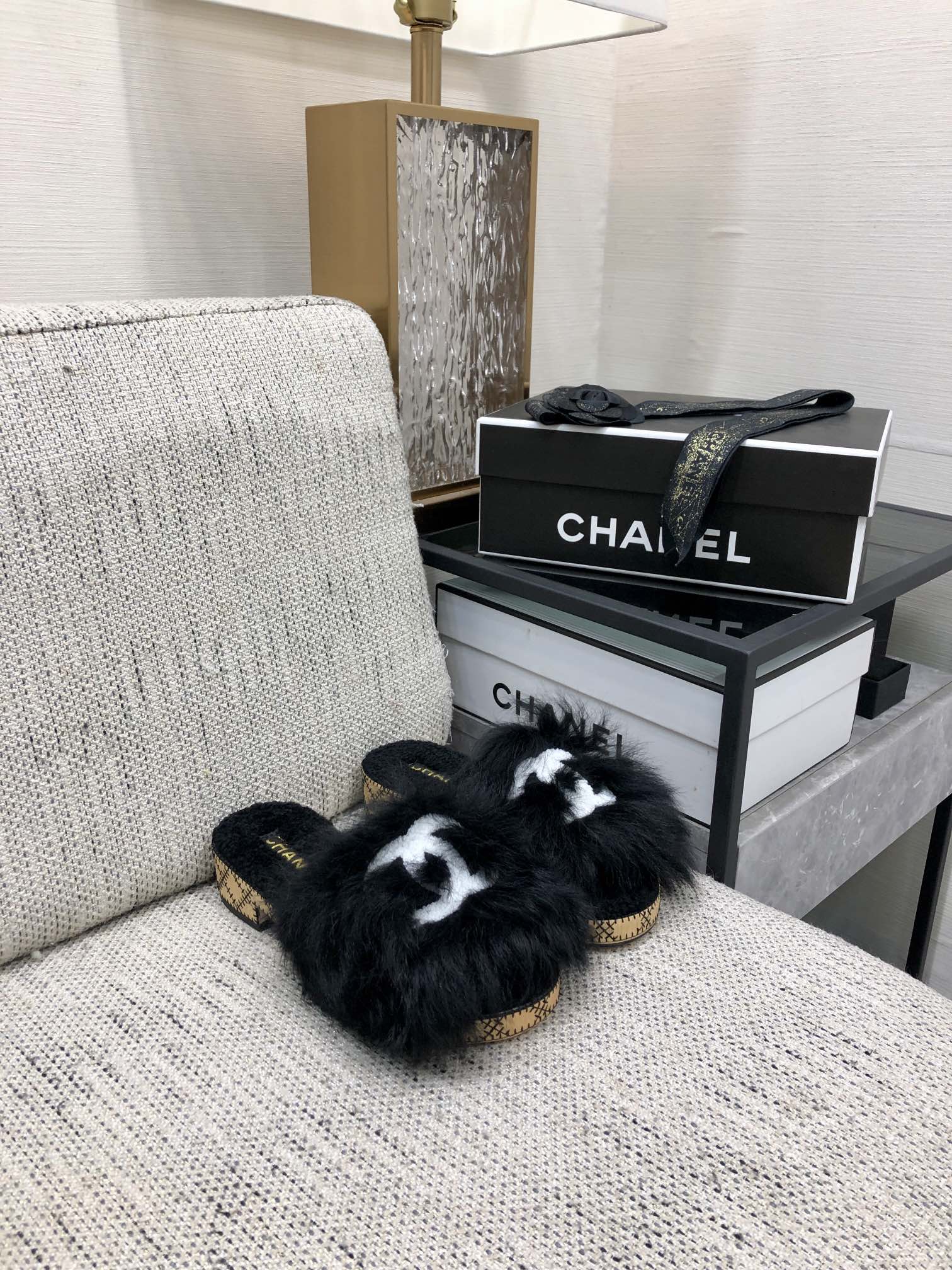 CC 26s Logo Slides Black Shearing Leather 970159