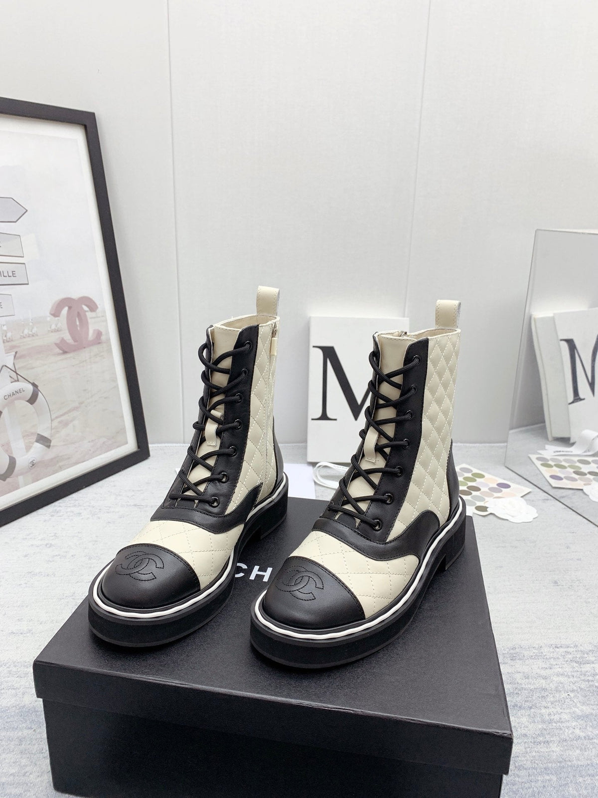 CC 26s Lace Up Combat Boots Ivory Black Quilted Leather 160140