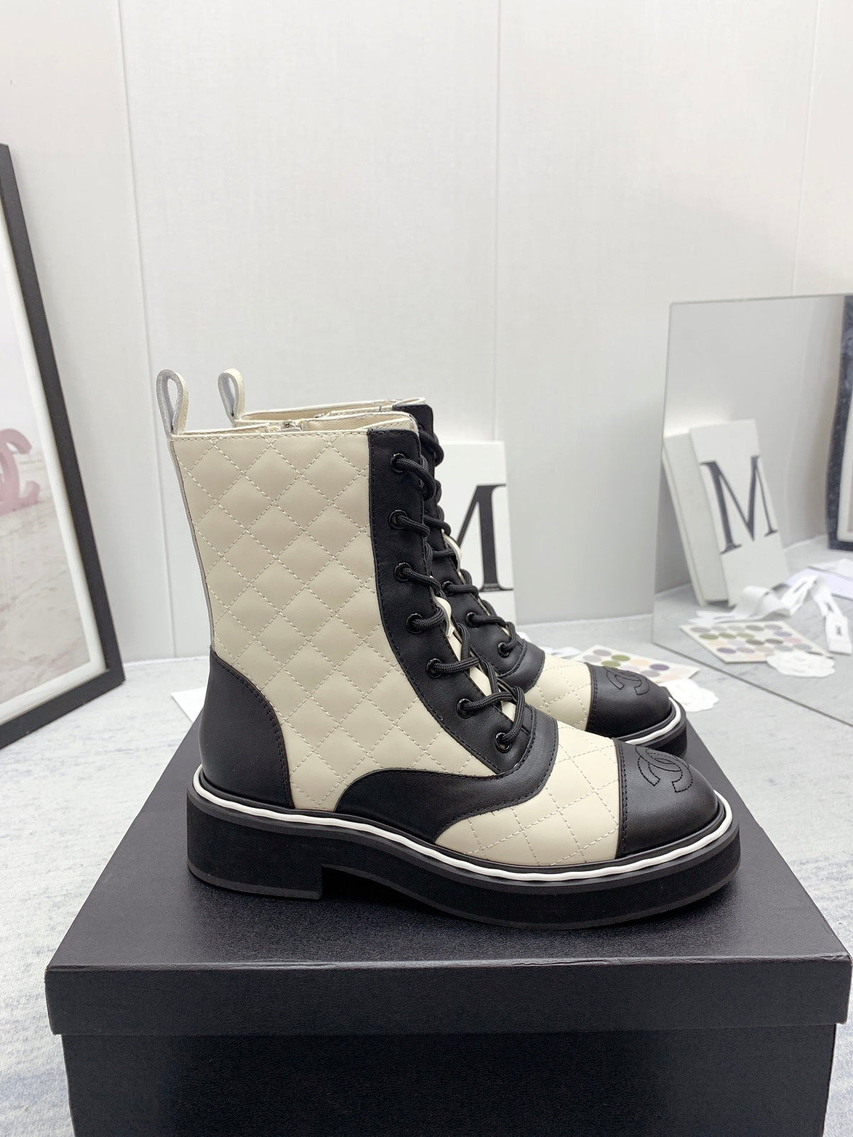 CC 26s Lace Up Combat Boots Ivory Black Quilted Leather 160140