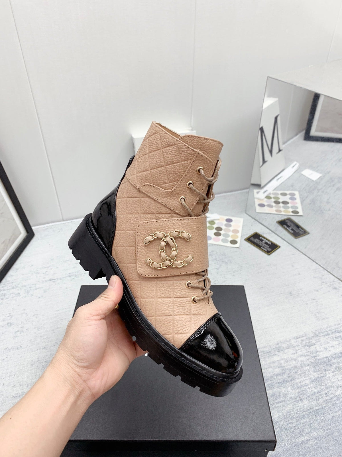 CC 26s Lace Up Combat Boots Beige Black Quilted Leather 160146