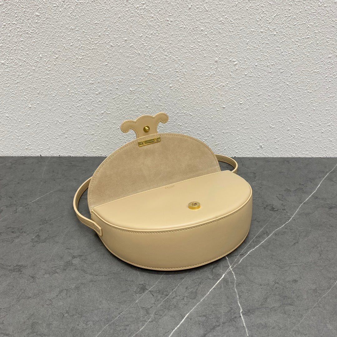 Celine Besace Cuir Bag Triomphe Beige Calfskin