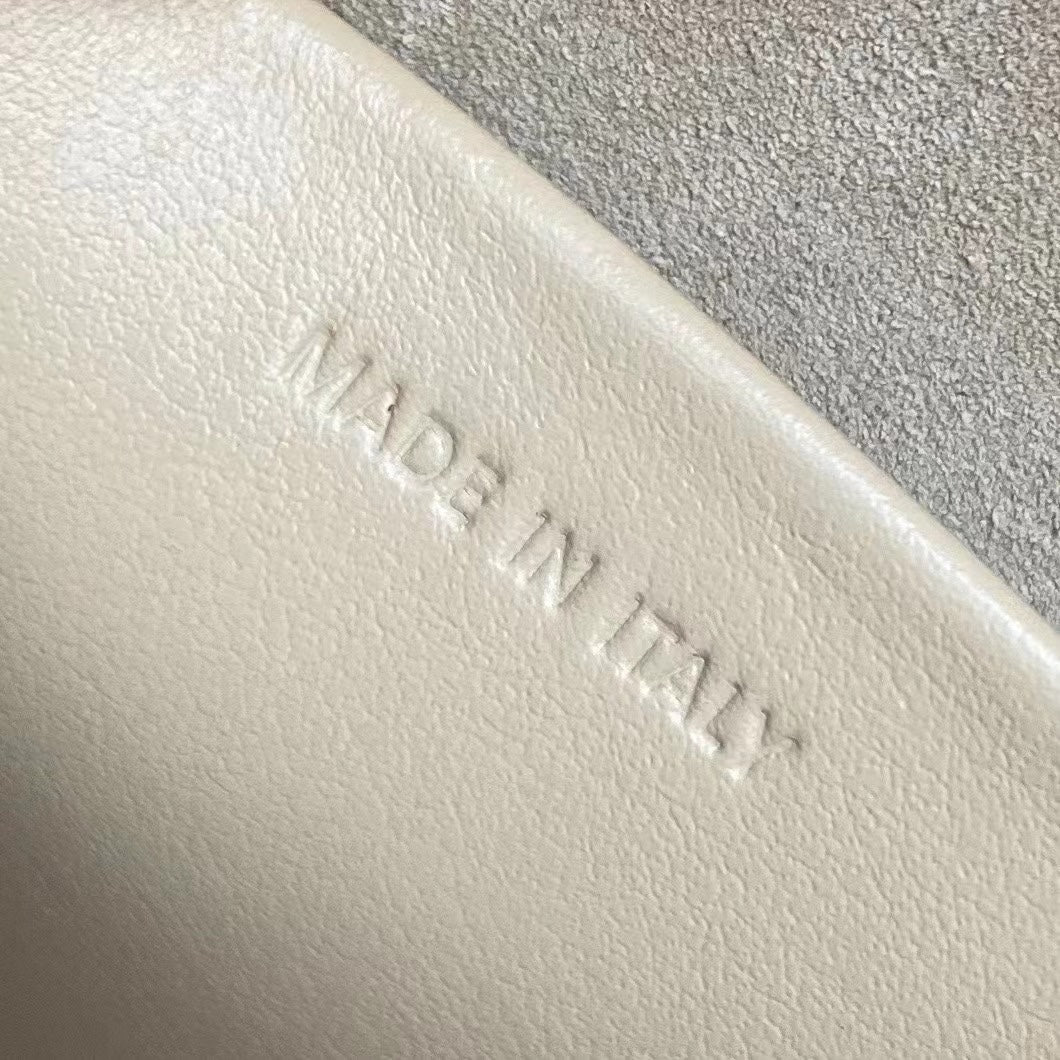 Celine Besace Cuir Bag Triomphe Beige Calfskin