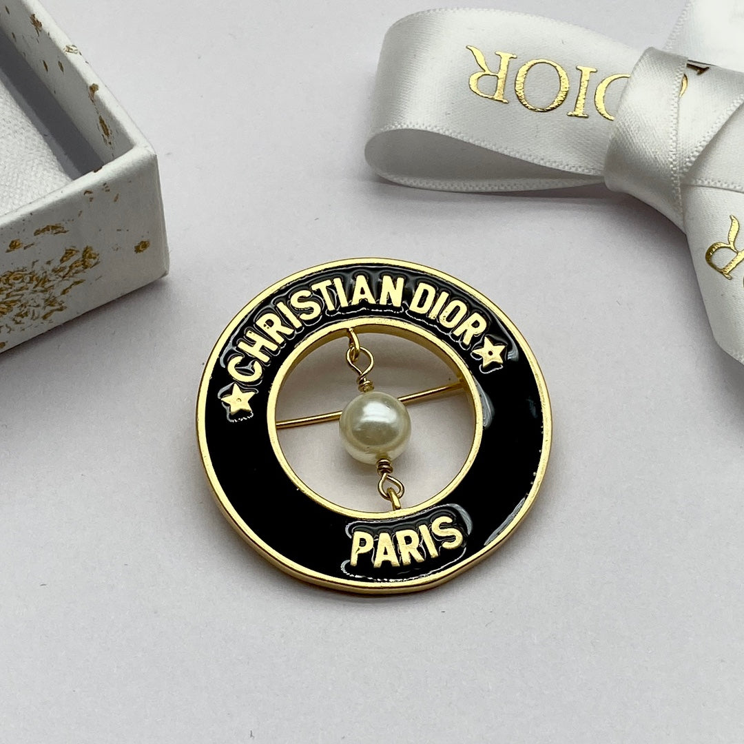 CD Brooch 173985