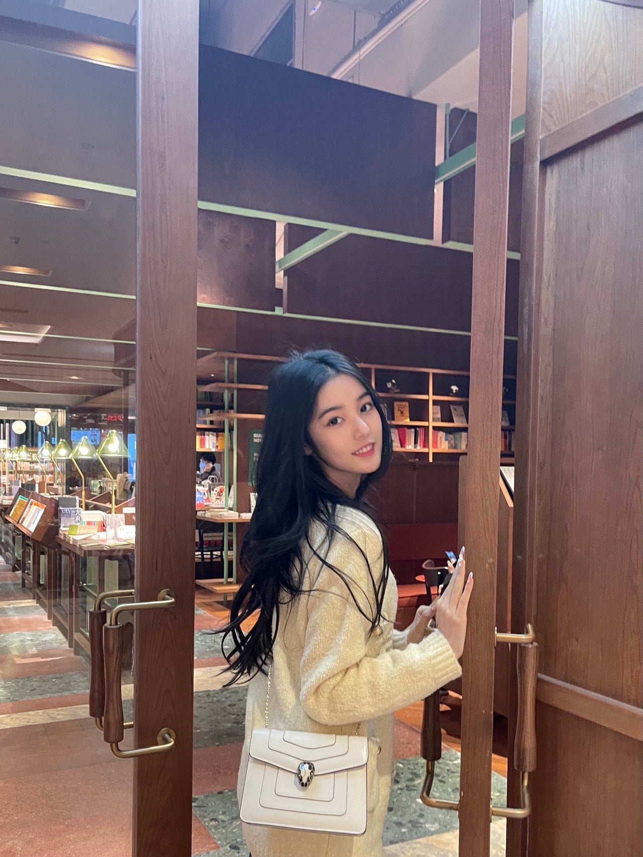 BVL Serpenti Forever Crossbody 20cm White Cafskin GHW 188634