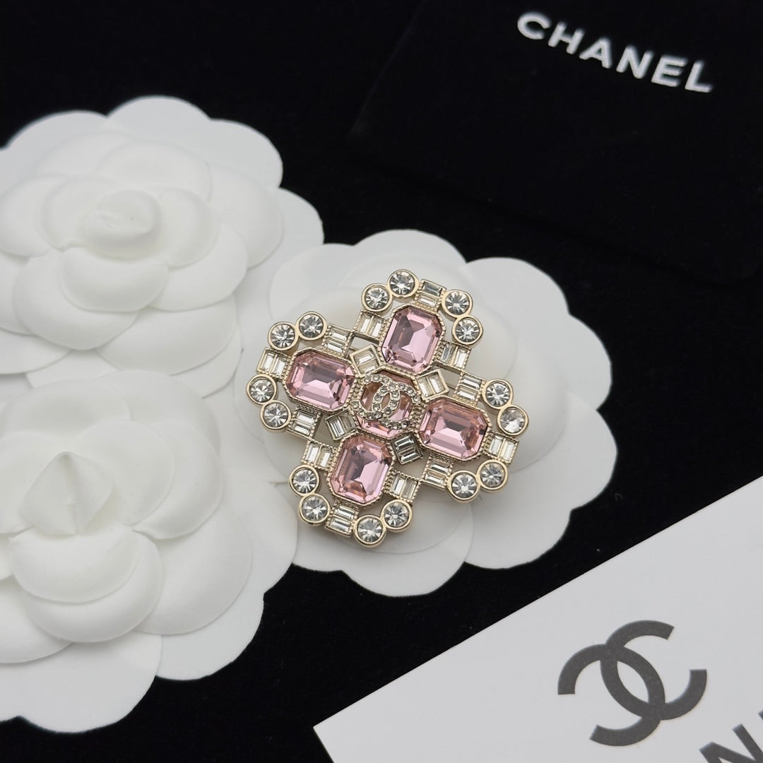 CC Brooch Gold 173155