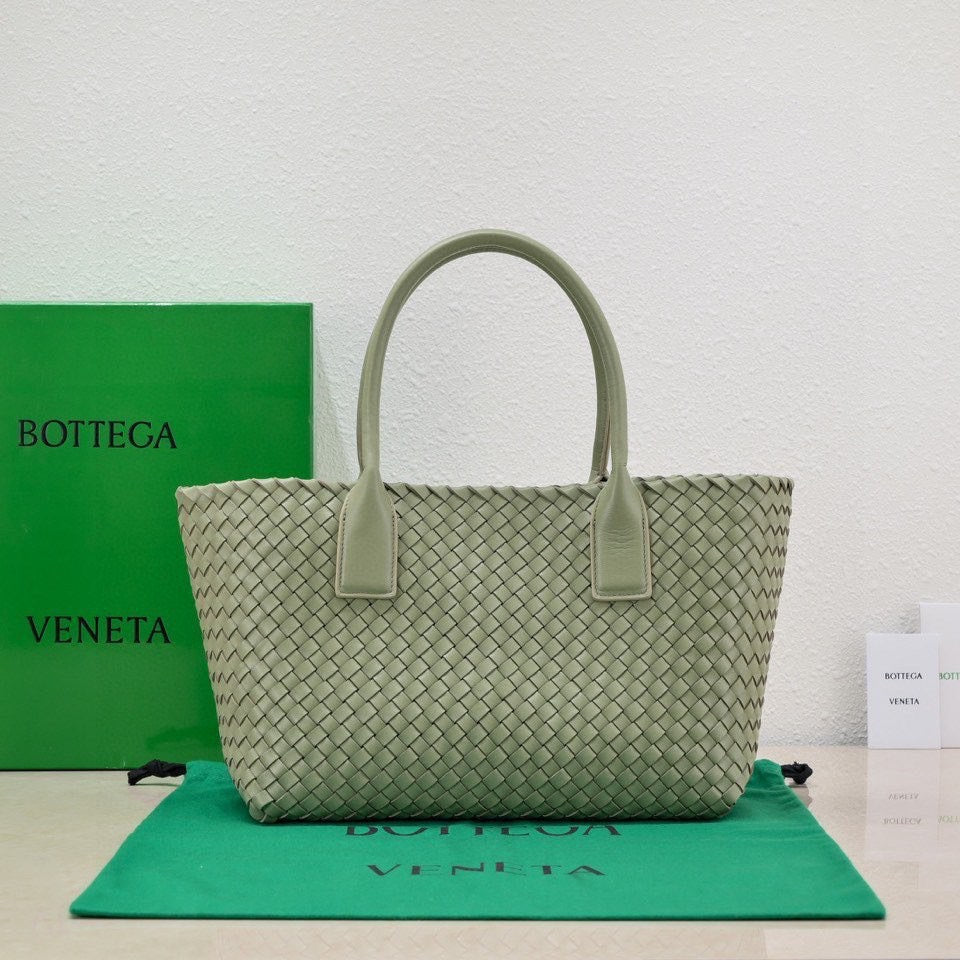 BV Cabat 48cm Leather GHW