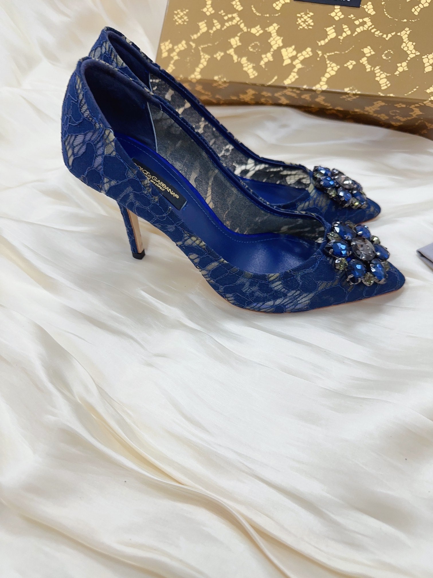 DC Floral Crystal Pumps Blue Genuine Leather & Lace 324772