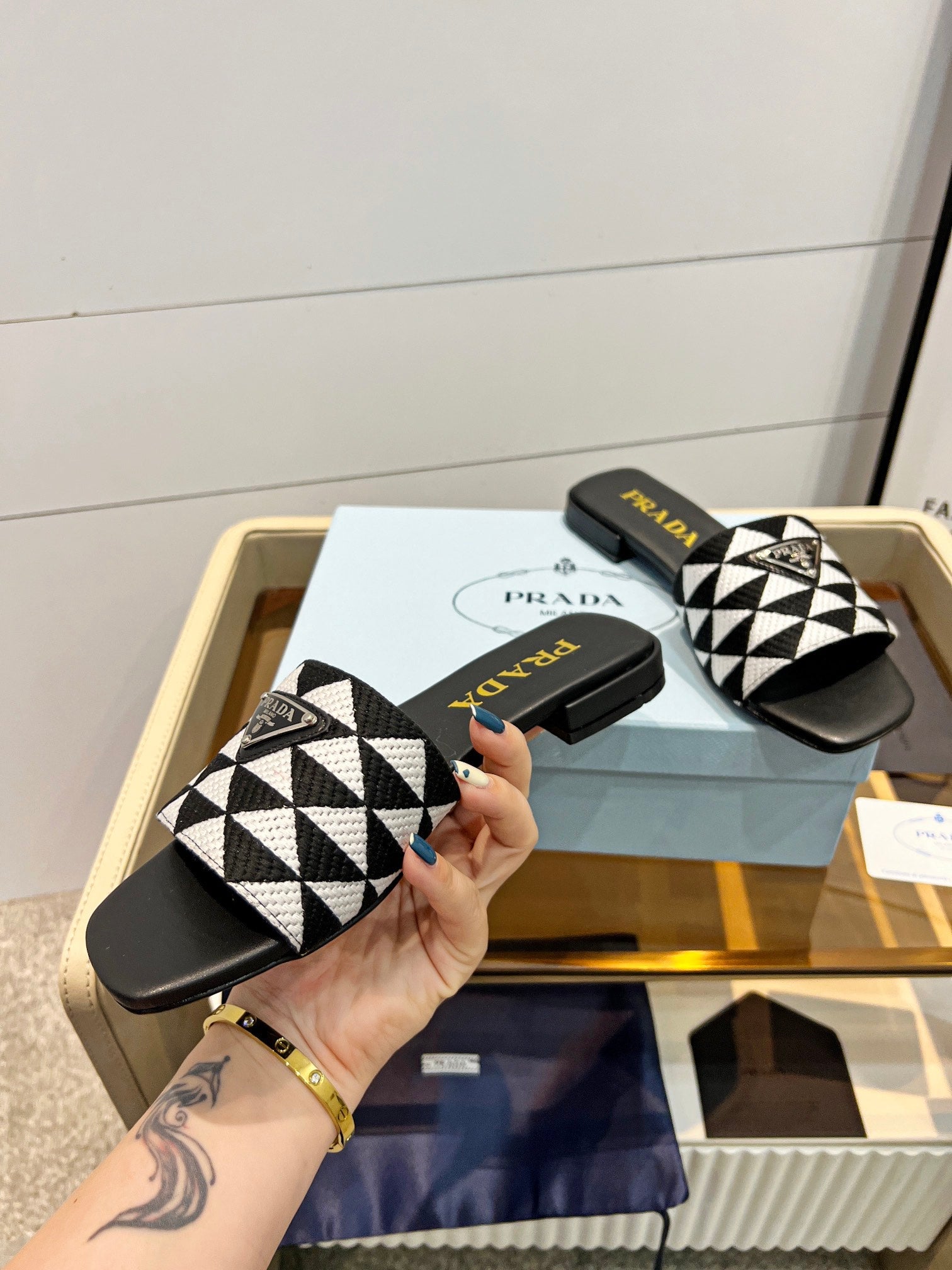 Prada 26s Enameled Metal Triangle Printed Slides White Black Leather Cotton 986589
