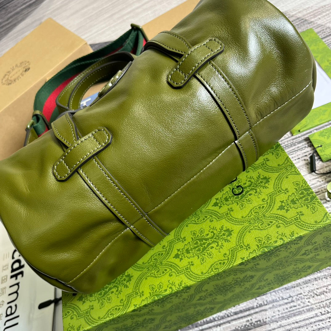 GG SMALL 28 DUFFLE BAG IN GREEN MOSS SOLF CALFSKIN