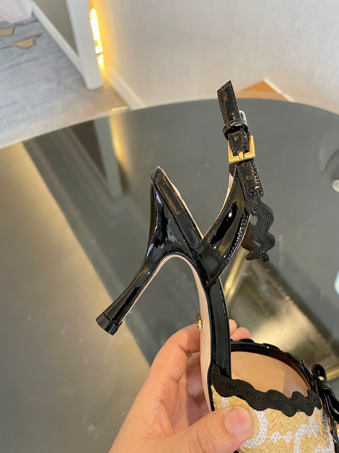 GG Kertu Heel Sandals 8cm Beige Black Raffia Leather 695685