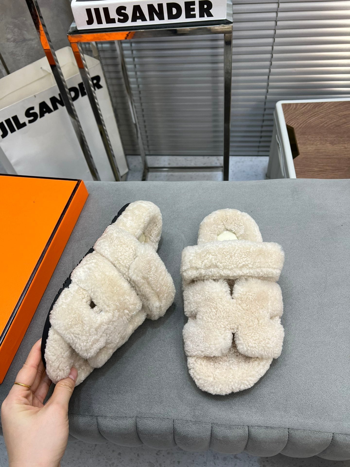 HM Chypre Sandal White Fleece Wool 953870