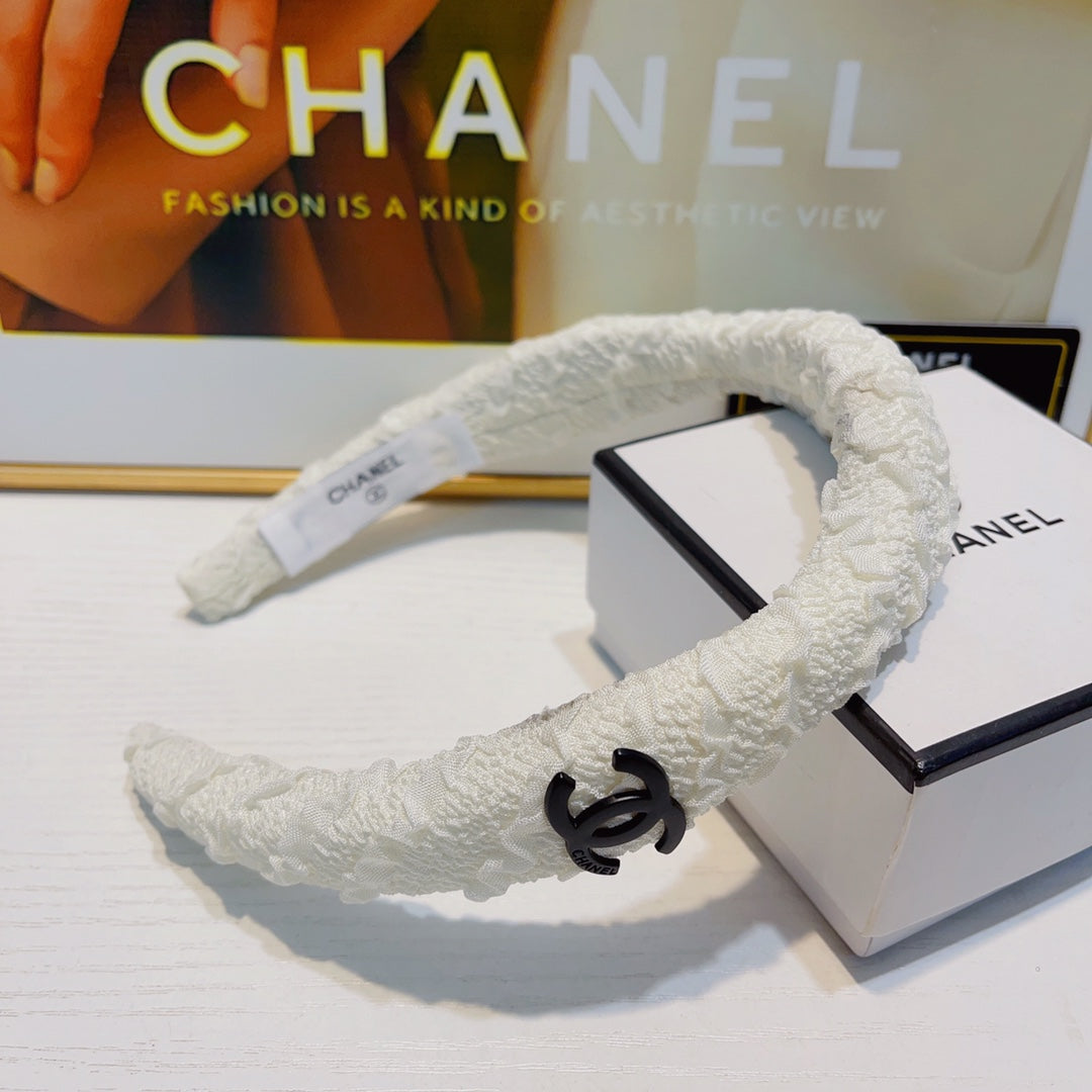 WHITE WRINKLED FABRIC HAIRBAND 925629