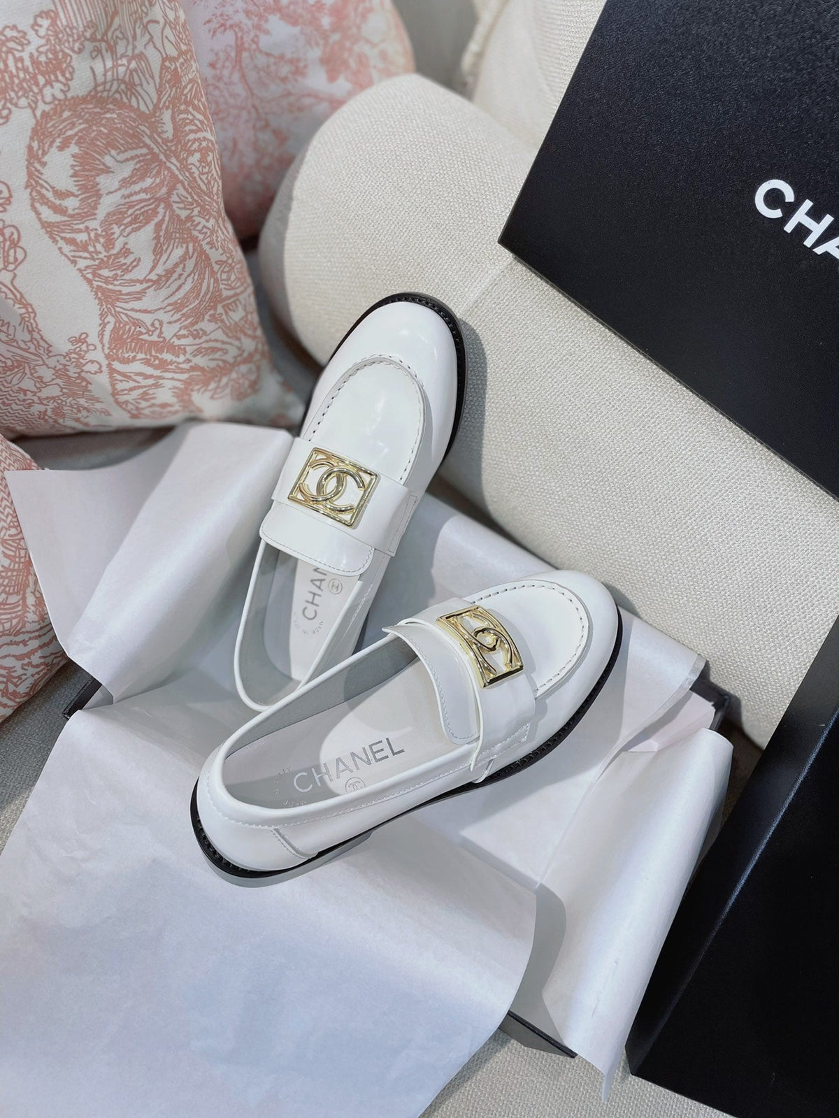 Chanel 26s Loafers White Patent Leather 156350