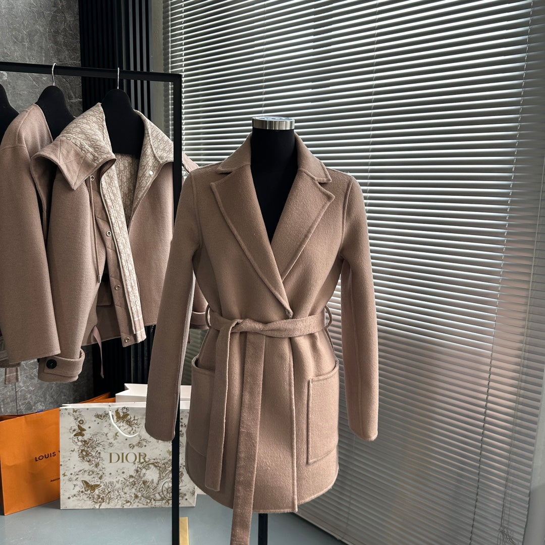 CD 26s Belted Short Wool Coat Beige Cashmere Wool 429307