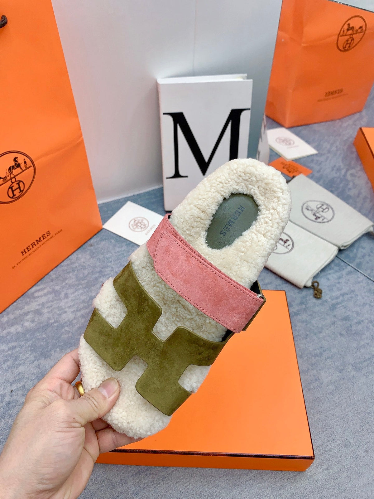 HM 26s Chypre Sandals Vert Toundra Rose Suede Shearling 160906