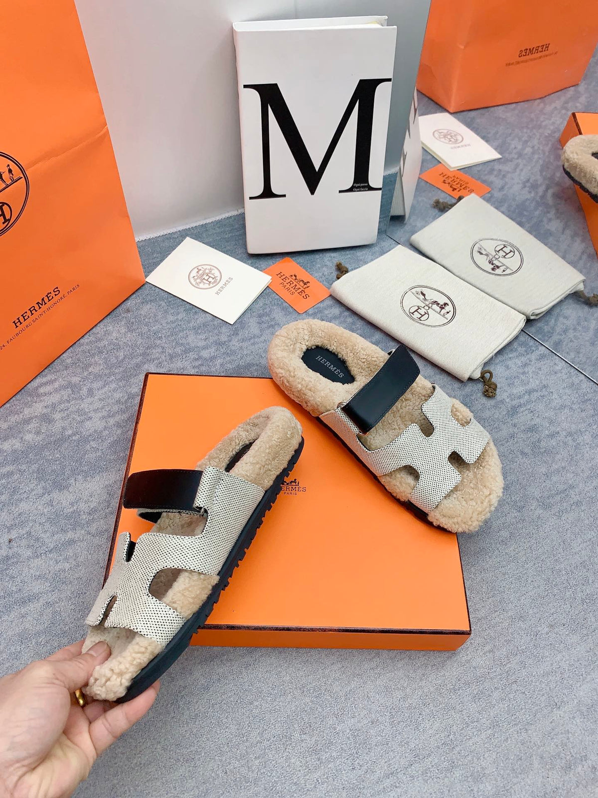 HM 26s Chypre Sandals Beige Canvas Navy Leather Shearling 160913