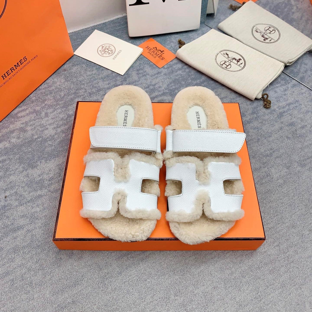 HM 26s Chypre Sandals White Leather Shearling 160919