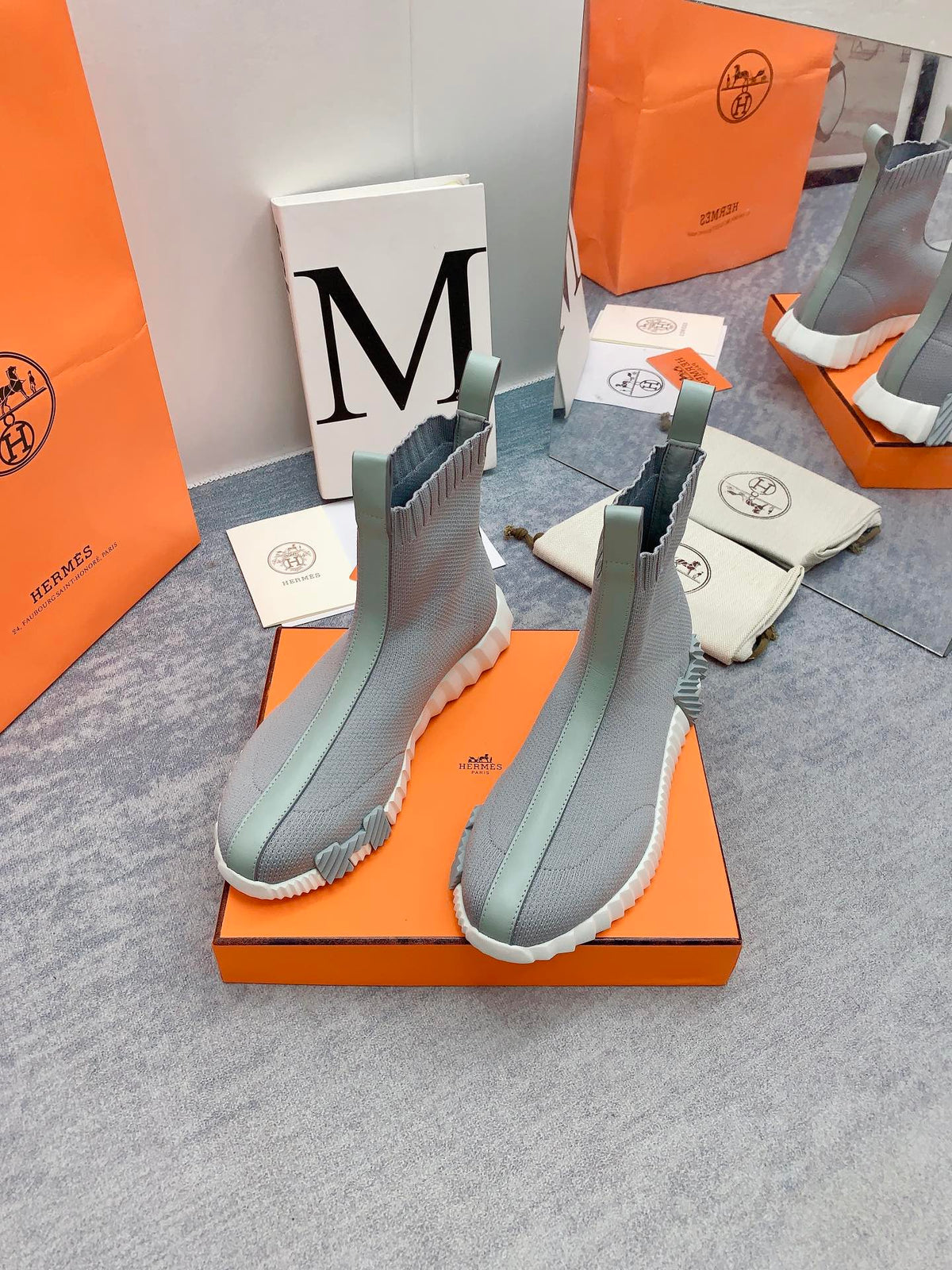 HM 26s Fun Sneakers Grey Knit 160932