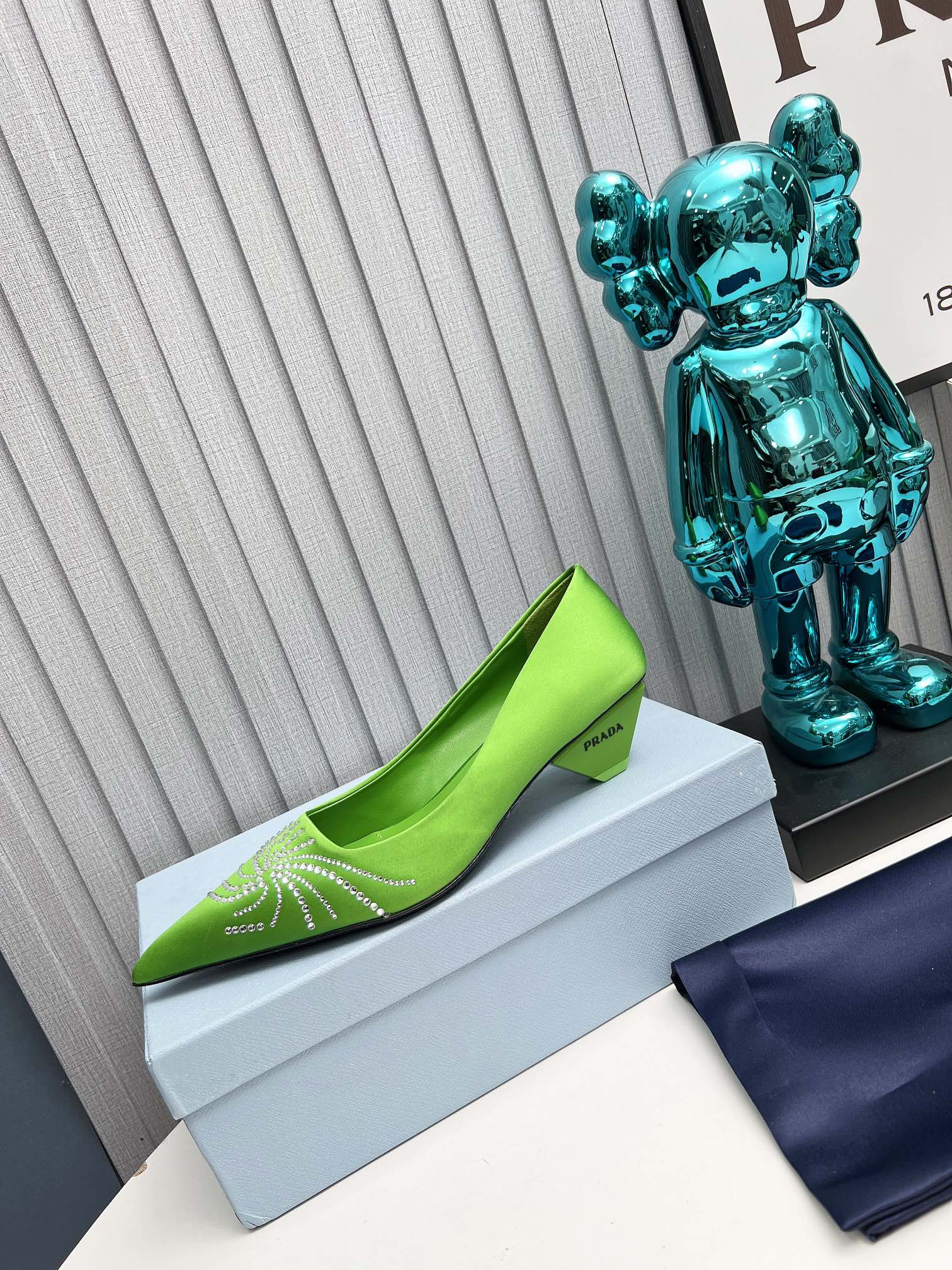 Prada 26SS Pumps 4cm Green Satin 680963