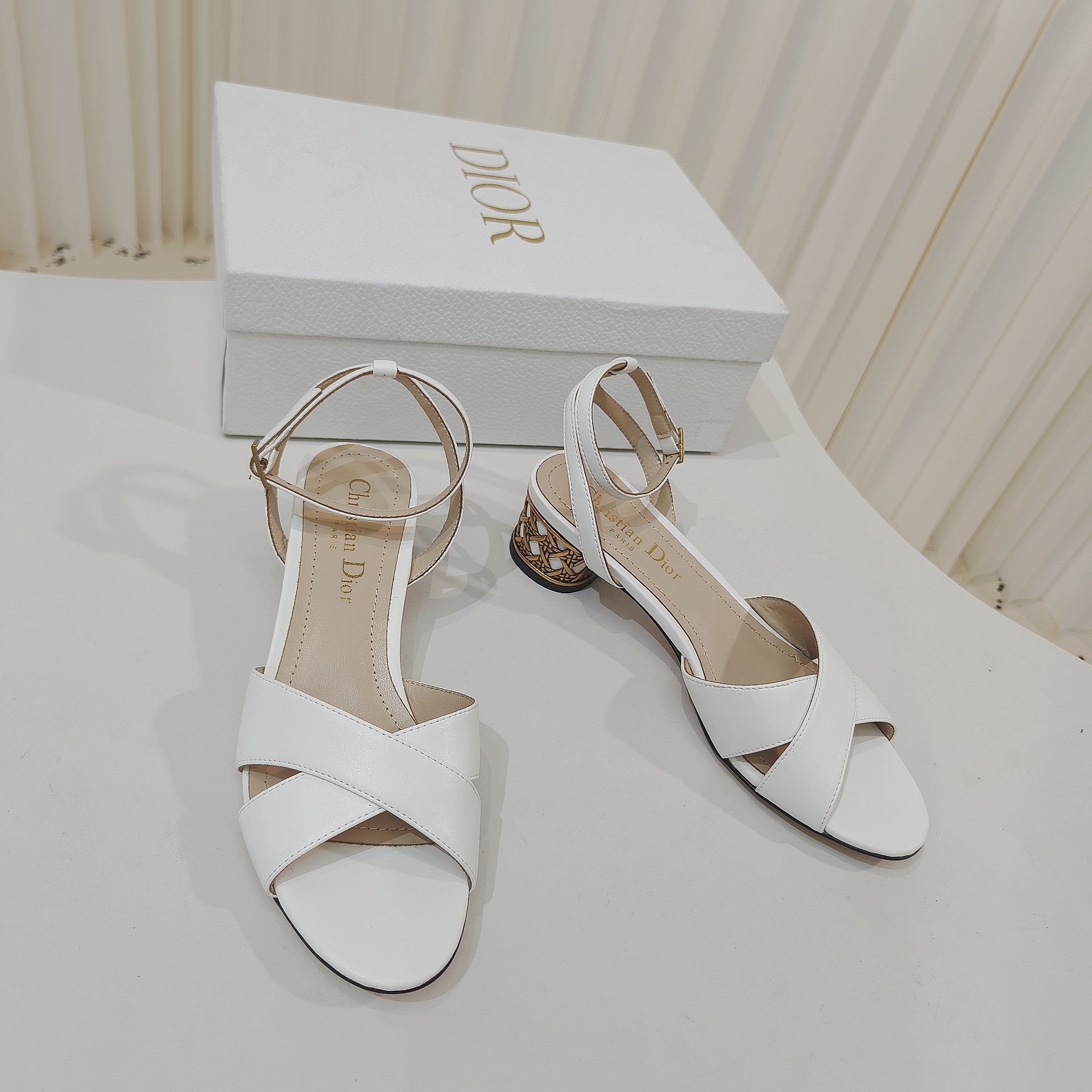 CD 26s Criss-Cross Strap Sandals 4cm Tan Leather 927496