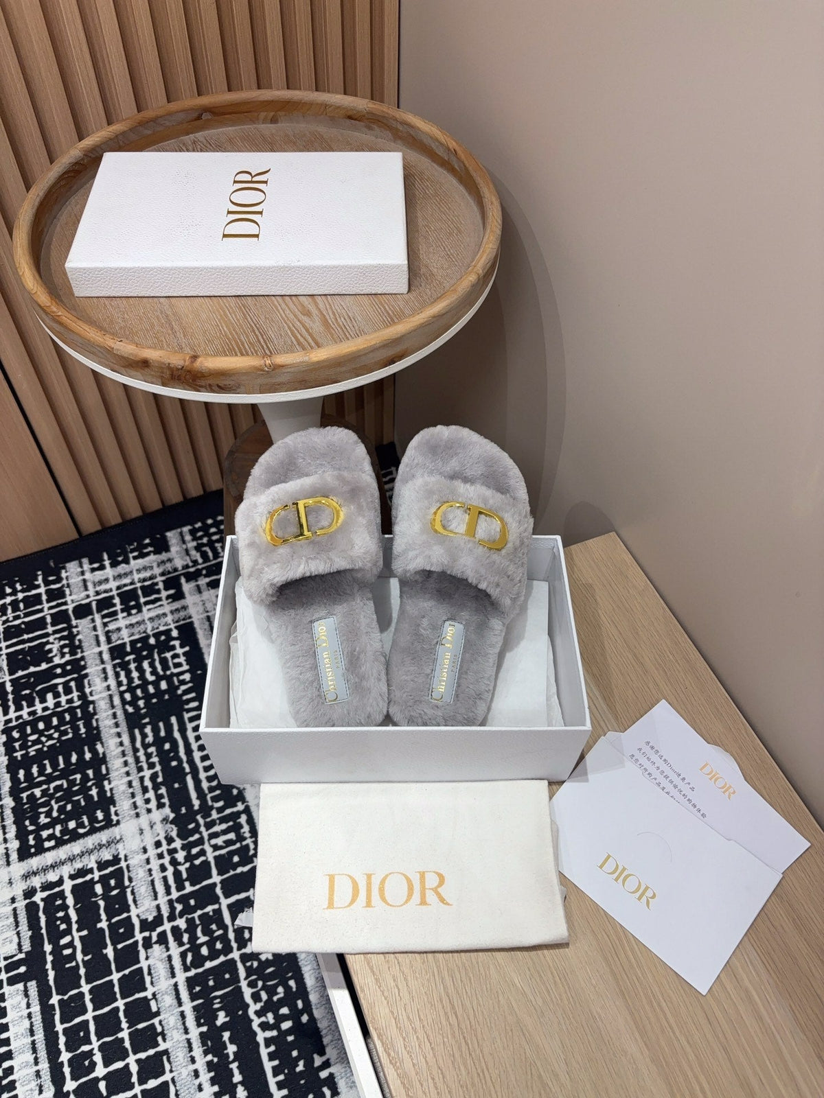CD Thick-Sole Slipper In Pale Gray Fleece With Gold Logo