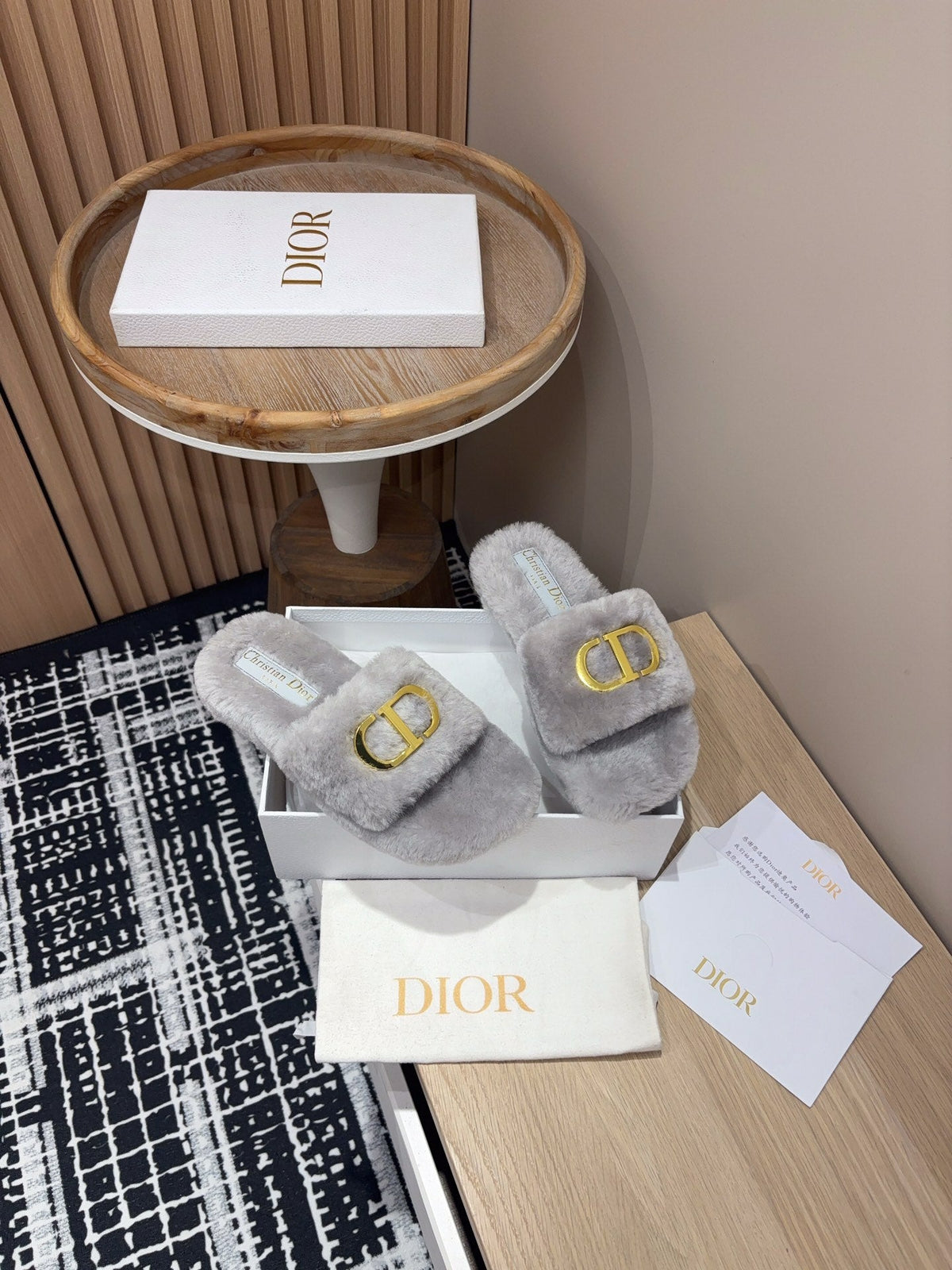 CD Thick-Sole Slipper In Pale Gray Fleece With Gold Logo