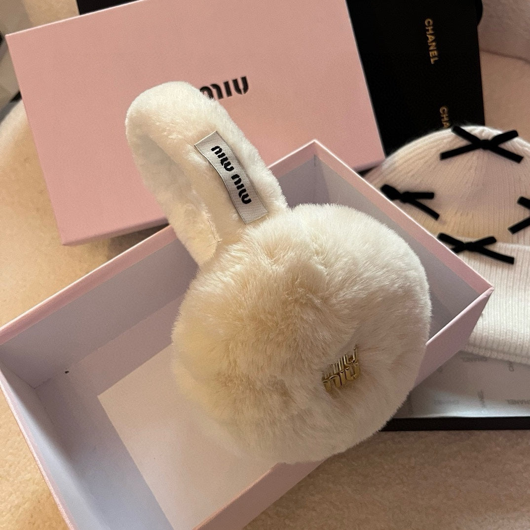 Miu Earmuffs White Fur 490480