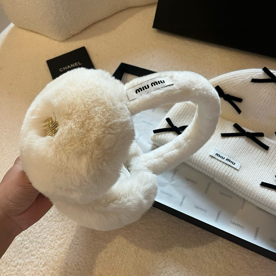 Miu Earmuffs White Fur 490480