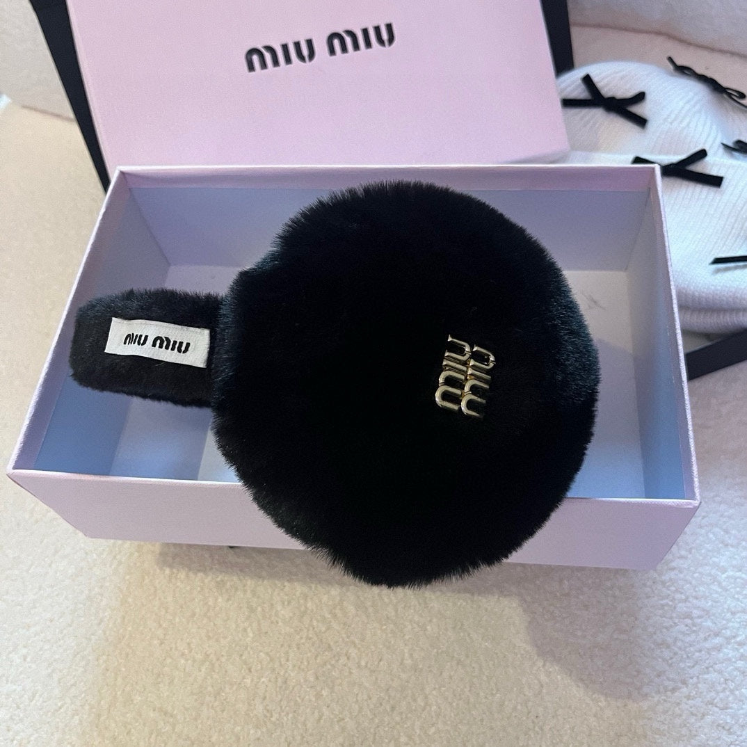 Miu Earmuffs Black Fur 490482
