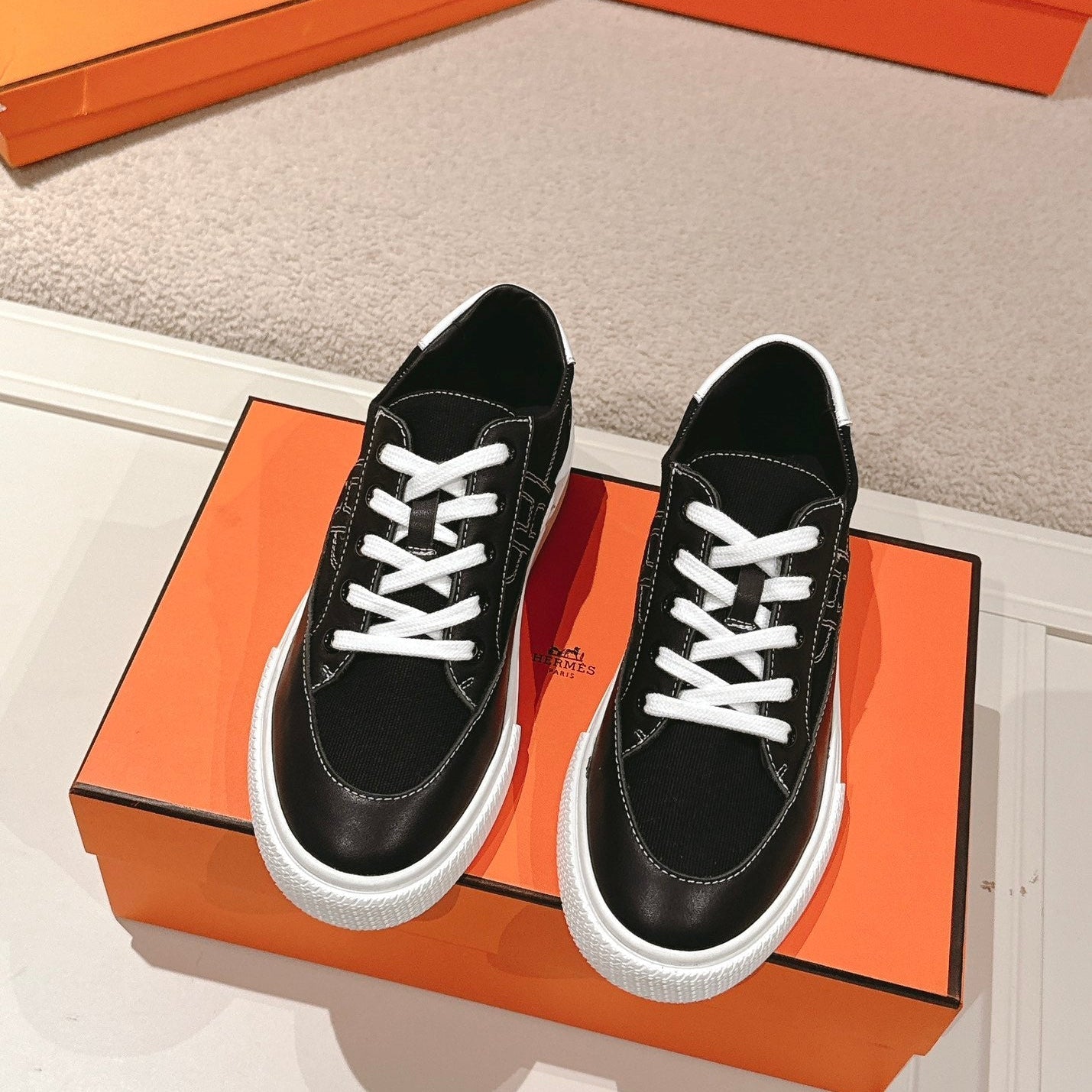 HM 25ss Sneakers Black Cowhide 577537