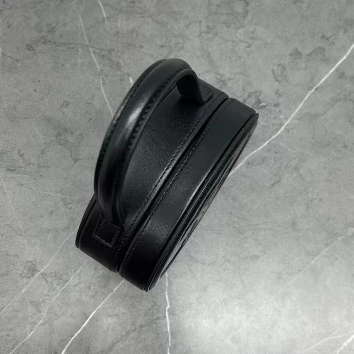Celine Oval Minaudière Cuir Triomphe Black Calfskin