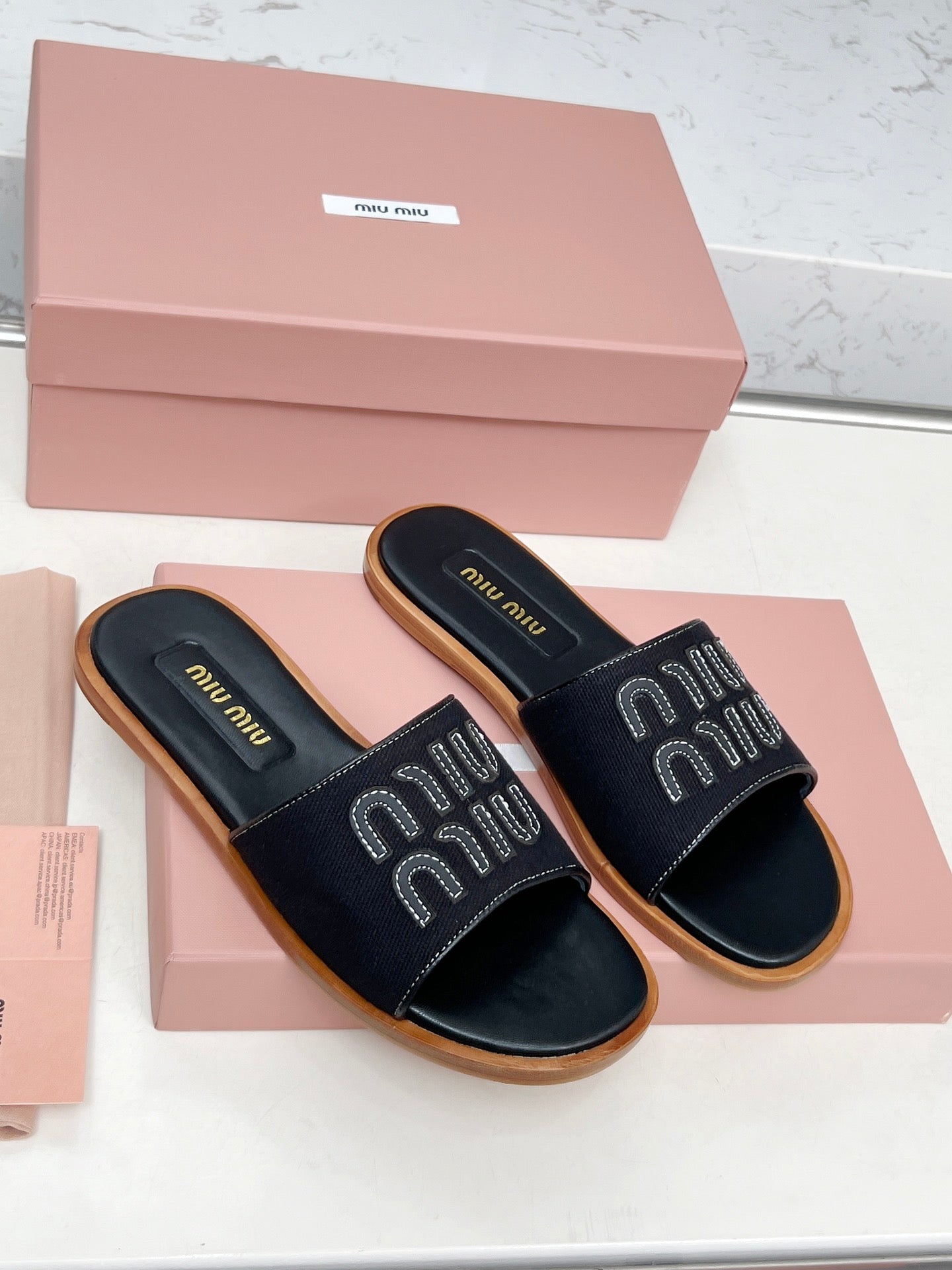 Miu Logo-Patch Slides Black Leather Canvas 935774