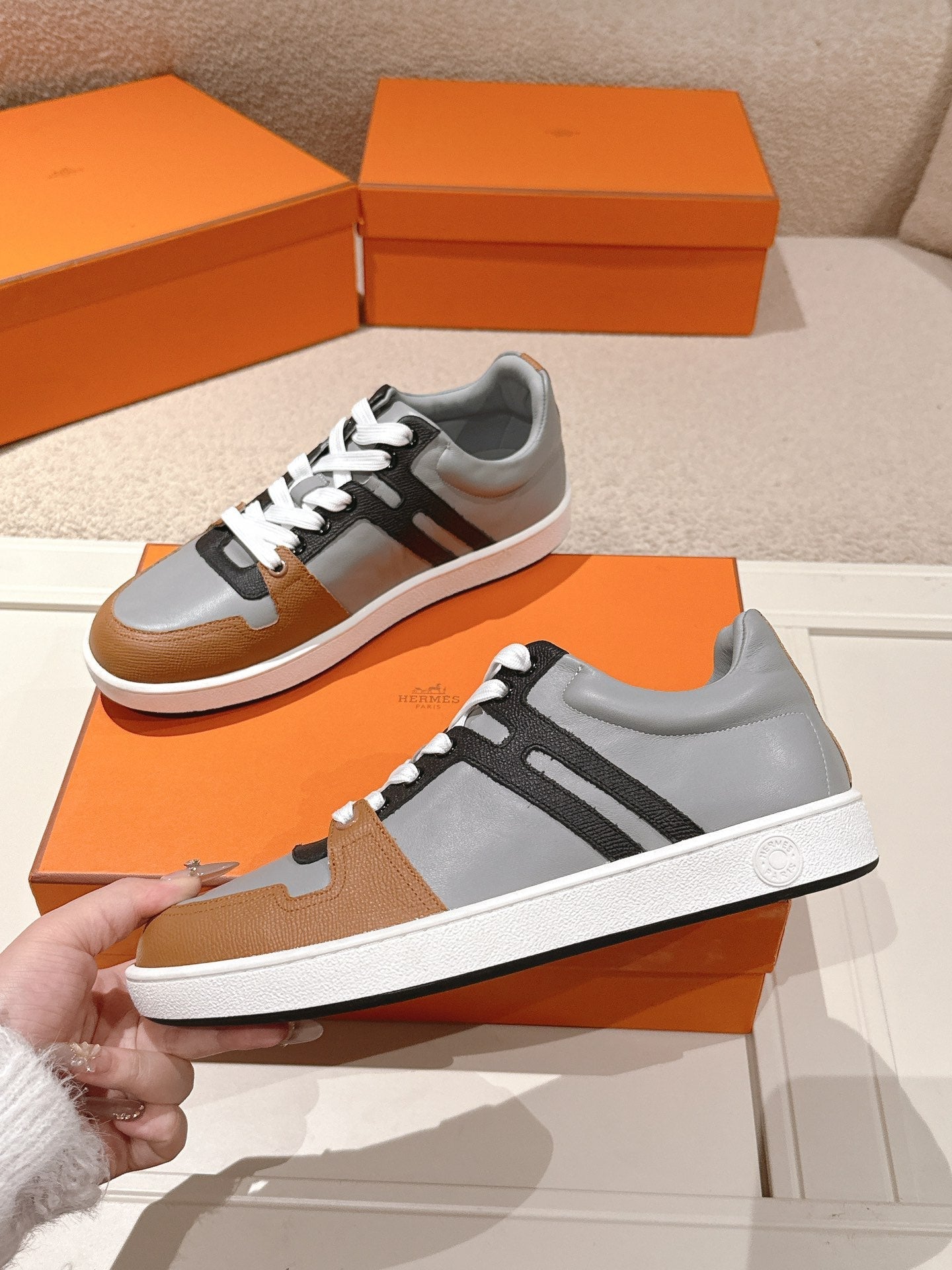 HM 25ss Sneakers Gray Black Brown Cowhide 577546
