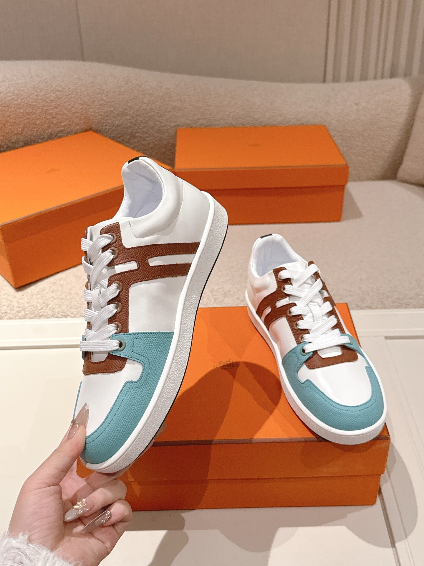 HM 25ss Sneakers White Blue Brown Cowhide 577547