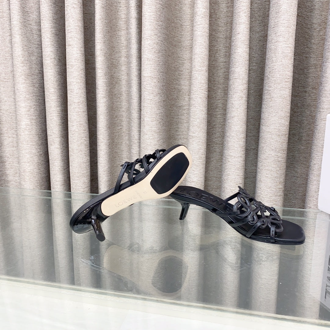 Loewe 25 Petal Anagram Slide 45mm Black Sheepskin