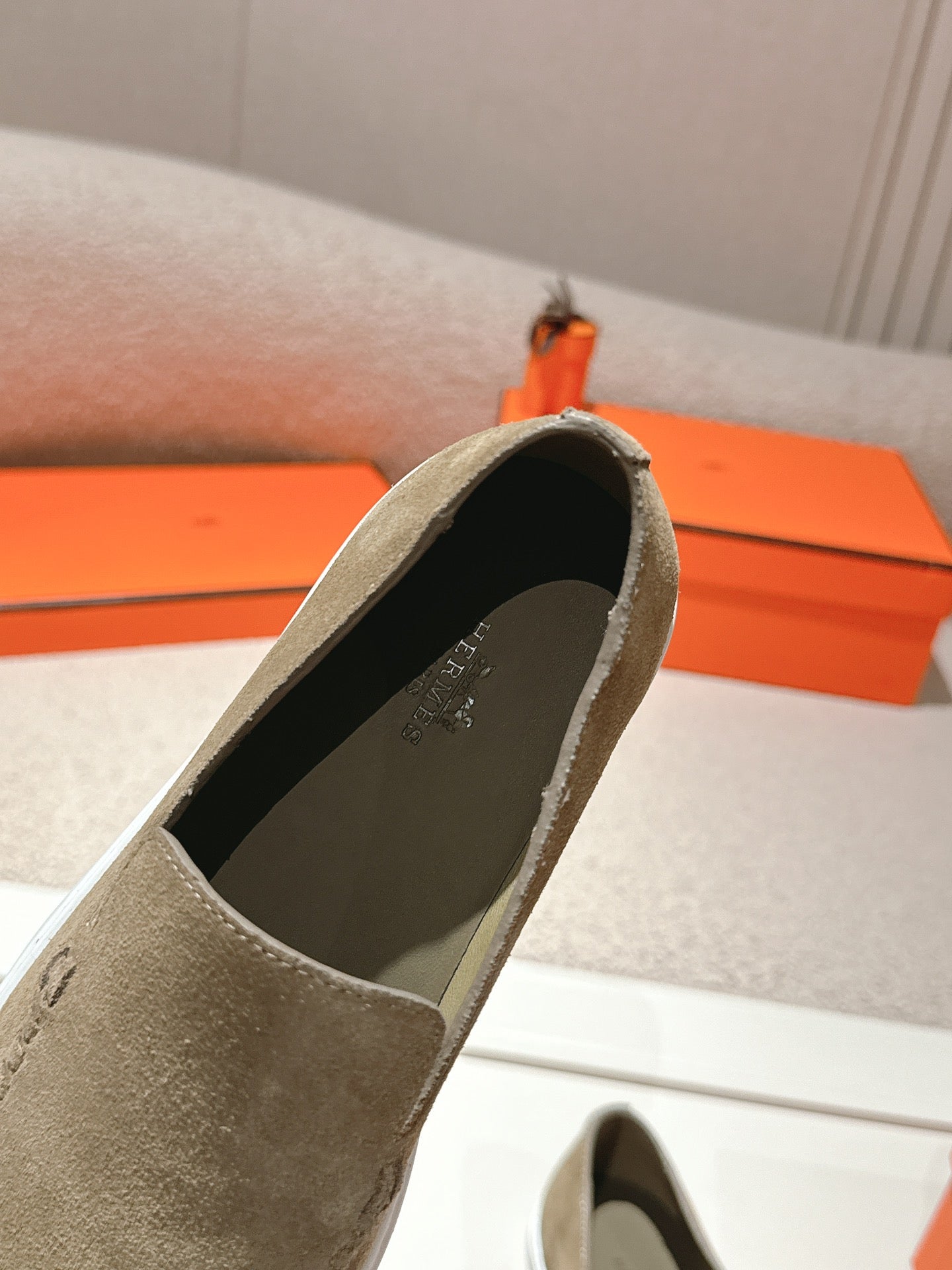 HM Julien Loafer Dark Khahi Suede 577427