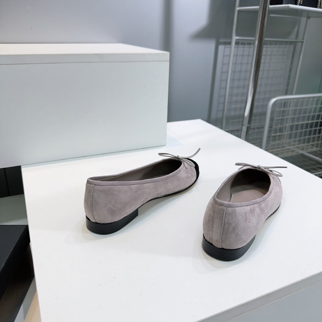 CC 25 Ballet Flat Grey Black Suede 388471