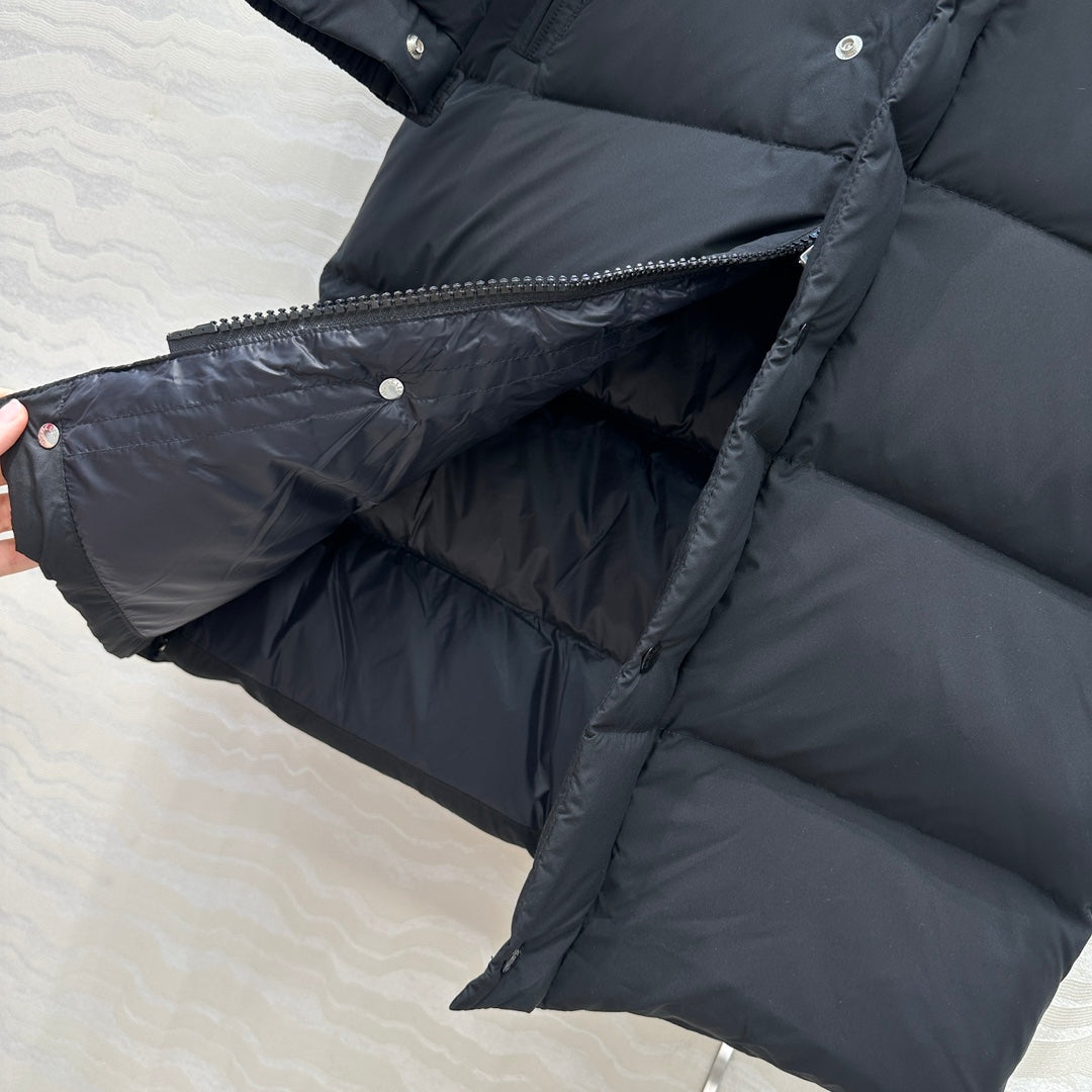Moncler 2026 Black Hanoverian Hooded Long Down Jacket 446778
