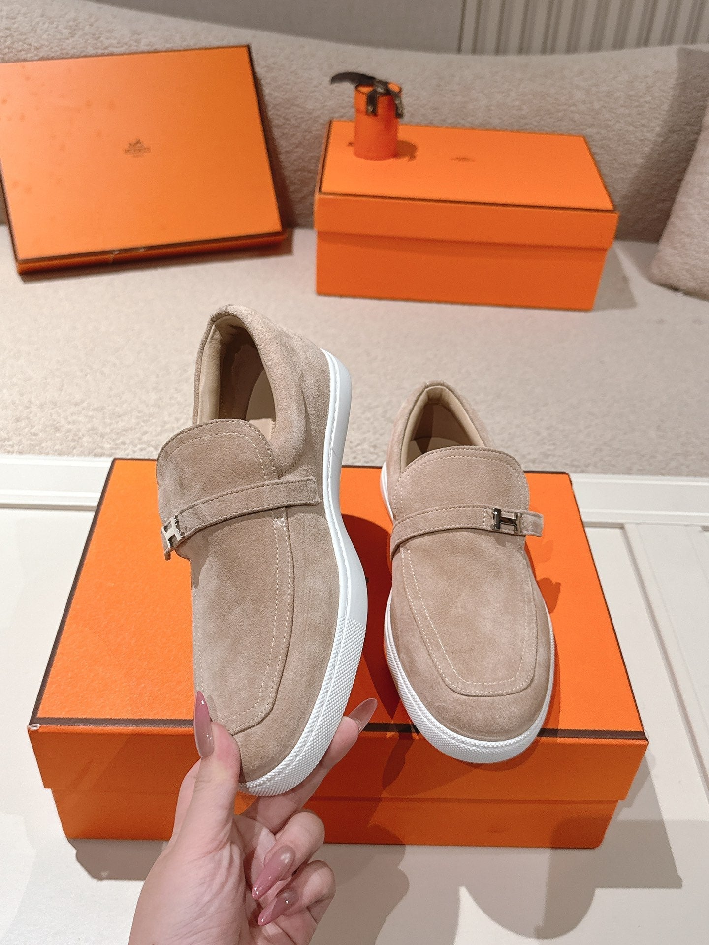 HM 25ss Loafers Beige Suede 577158