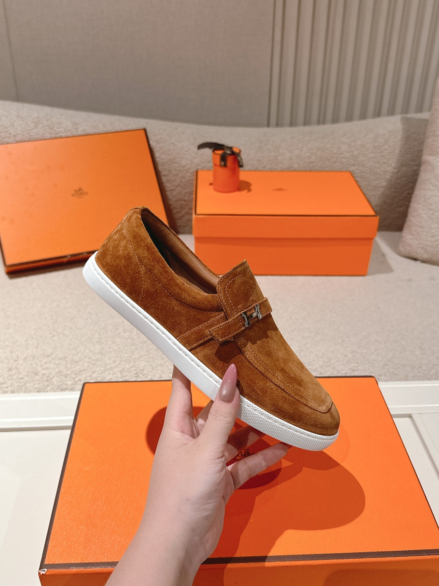 HM 25ss Loafers Camel Brown Suede 577161