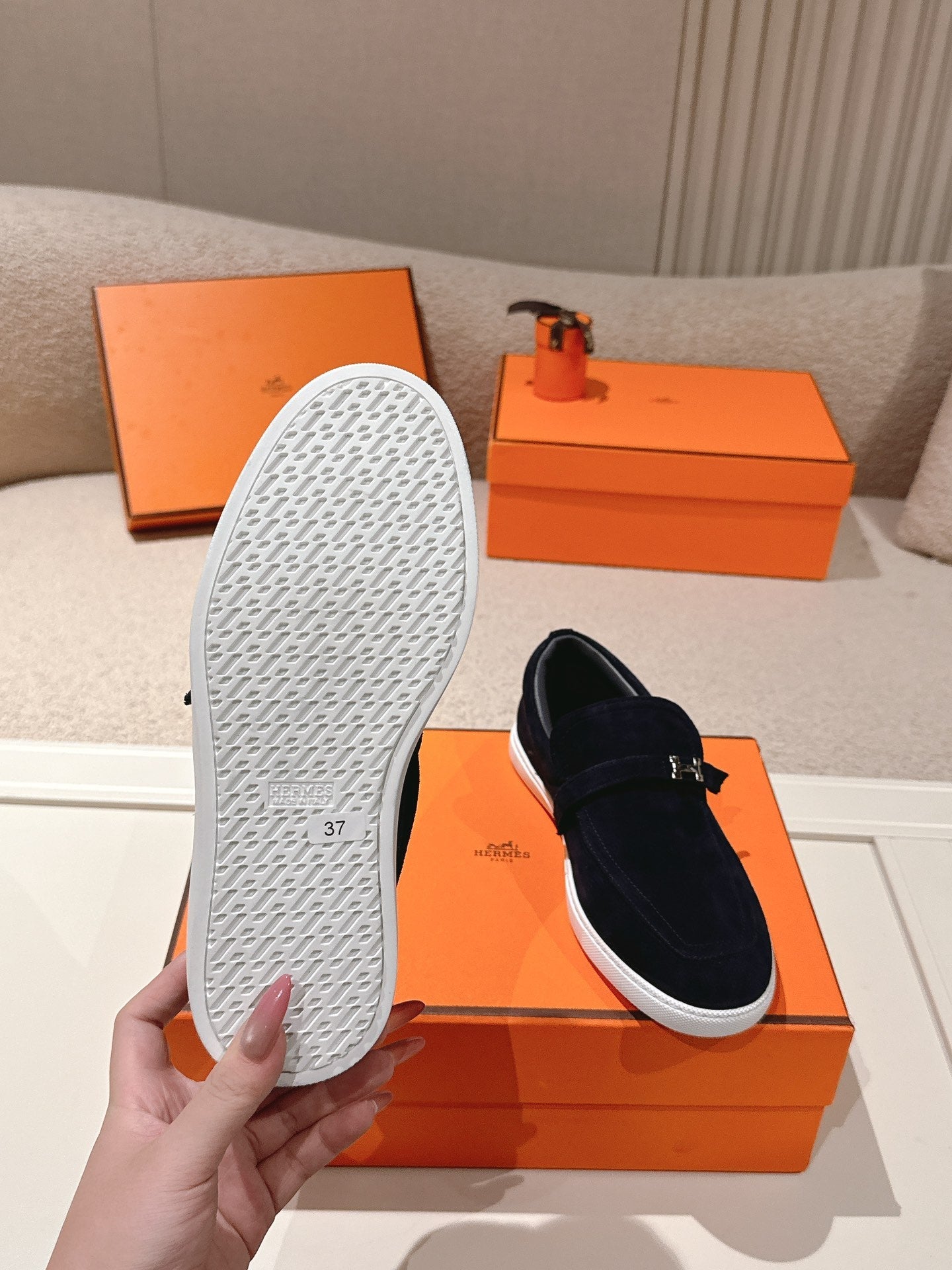 HM 25ss Loafers Navy Blue Suede 577162