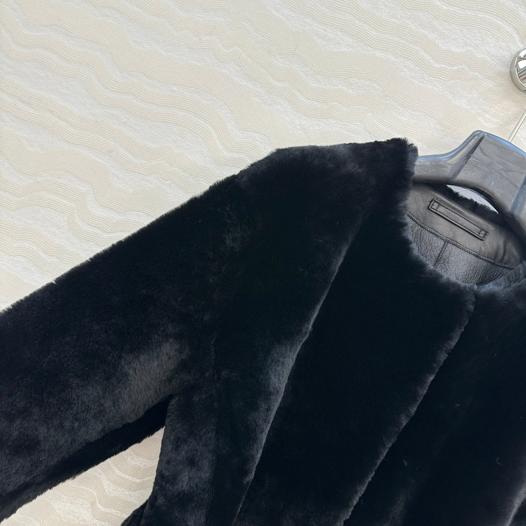 Totême's Jacket Belt Black Fur Shearling  341205