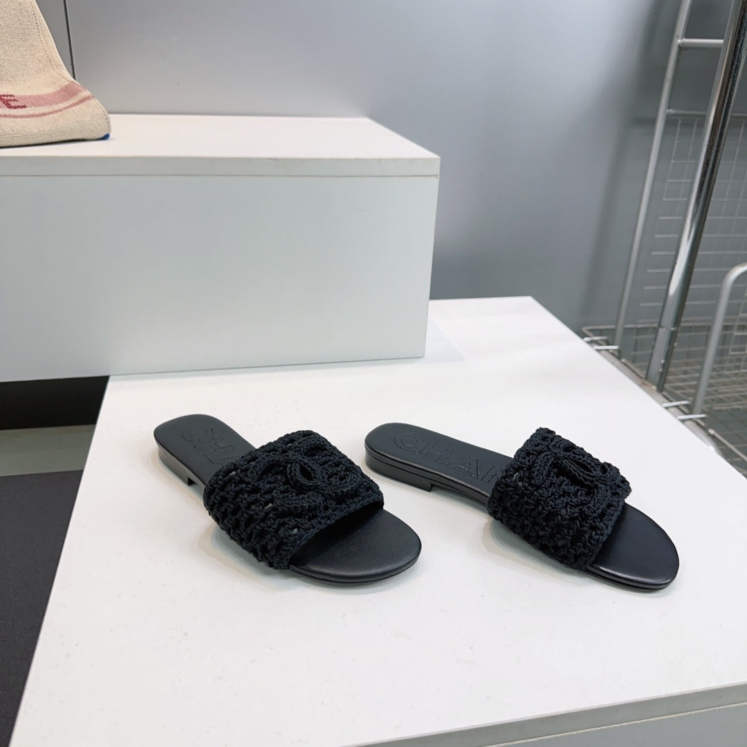 CC Flat Sandals Black Knitted Sheepskin 628641