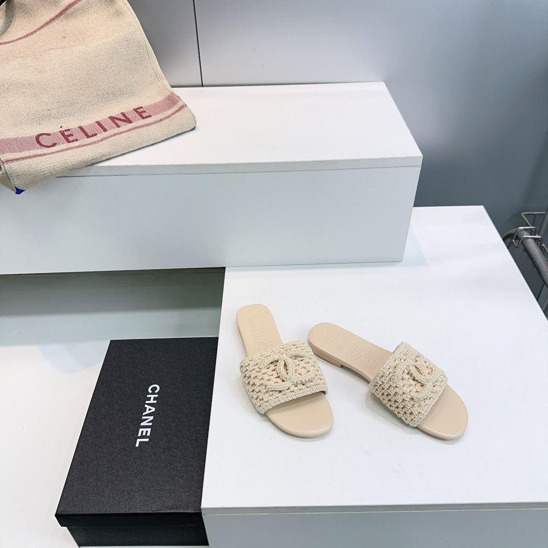 CC Flat Sandals Beige Knitted Sheepskin 628643