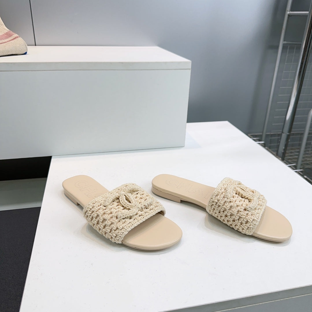 CC Flat Sandals Beige Knitted Sheepskin 628643